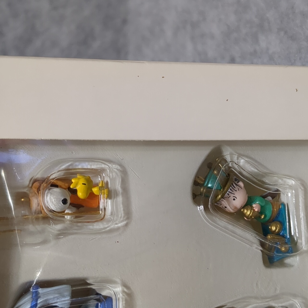2006 Snoopy Peanuts Hallmark Christmas Pageant Miniature Collection Set NWT - Picture 7 of 10